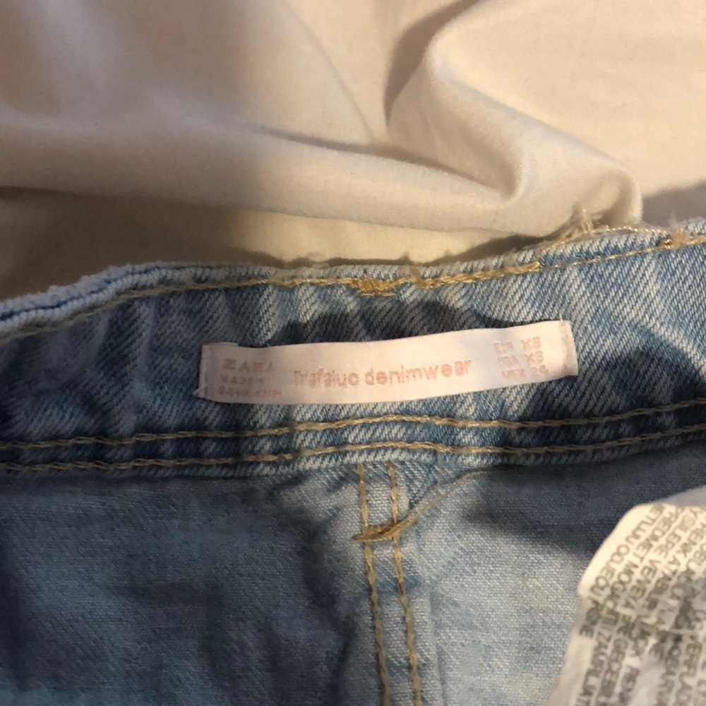 Zara Light Wash Distressed Denim Skirt - Picture 4 of 5